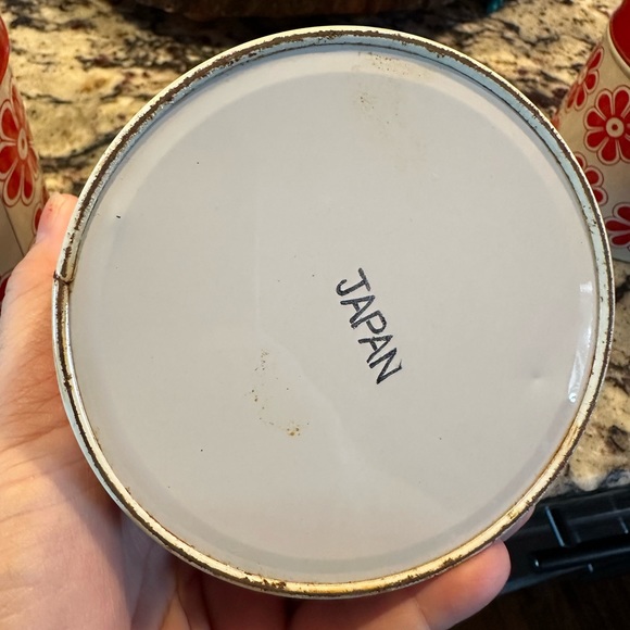 Vintage Retro Metal Canister set Red/White Flowers - Picture 10 of 15